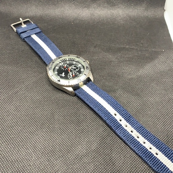 Men’s American Eagle watch with striped band - Picture 3 of 3